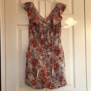 Kendal & Kylie Romper Floral Print with Pockets M
